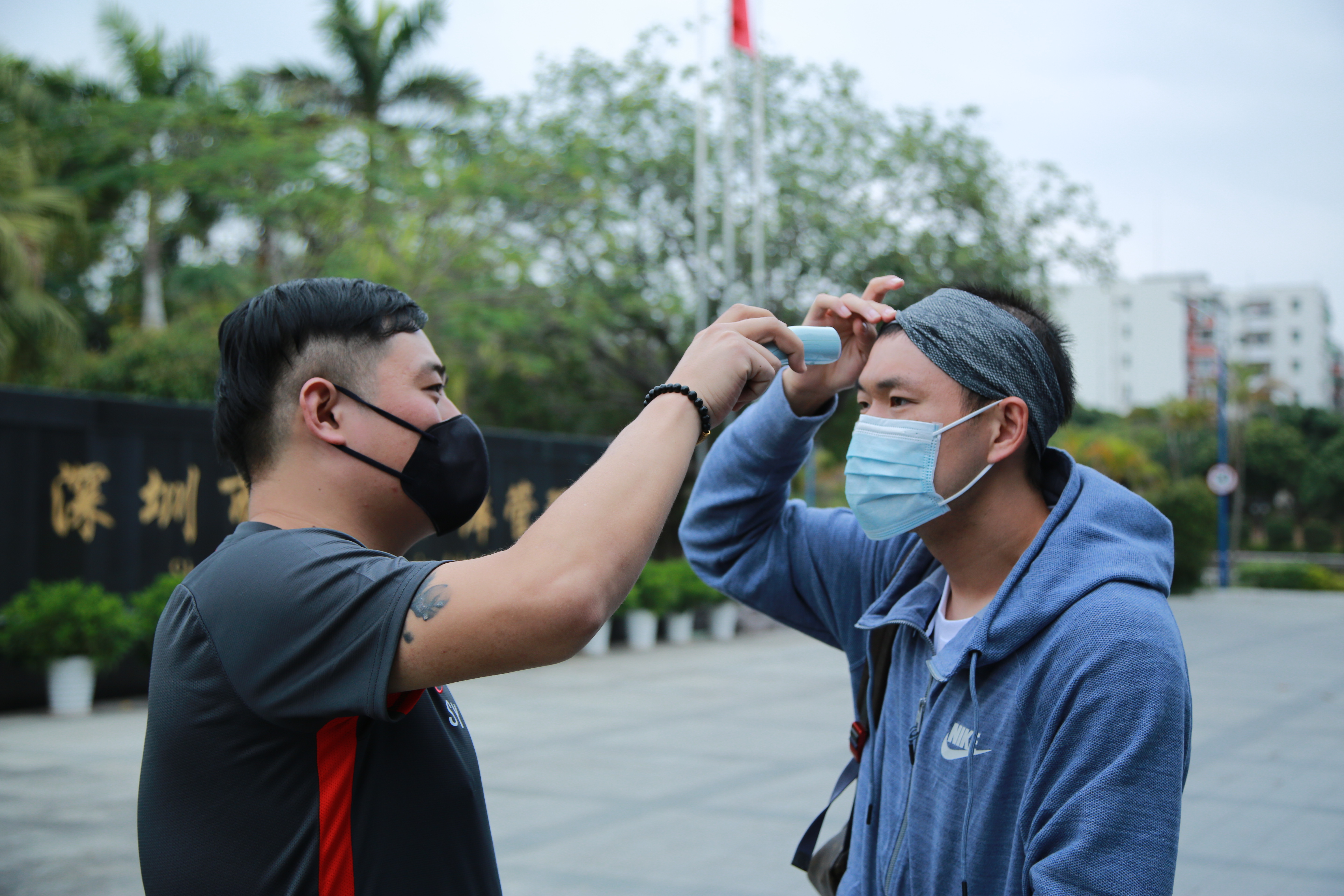 九游体育在线-深圳佳兆业主场受挫，争冠希望渺茫的简单介绍