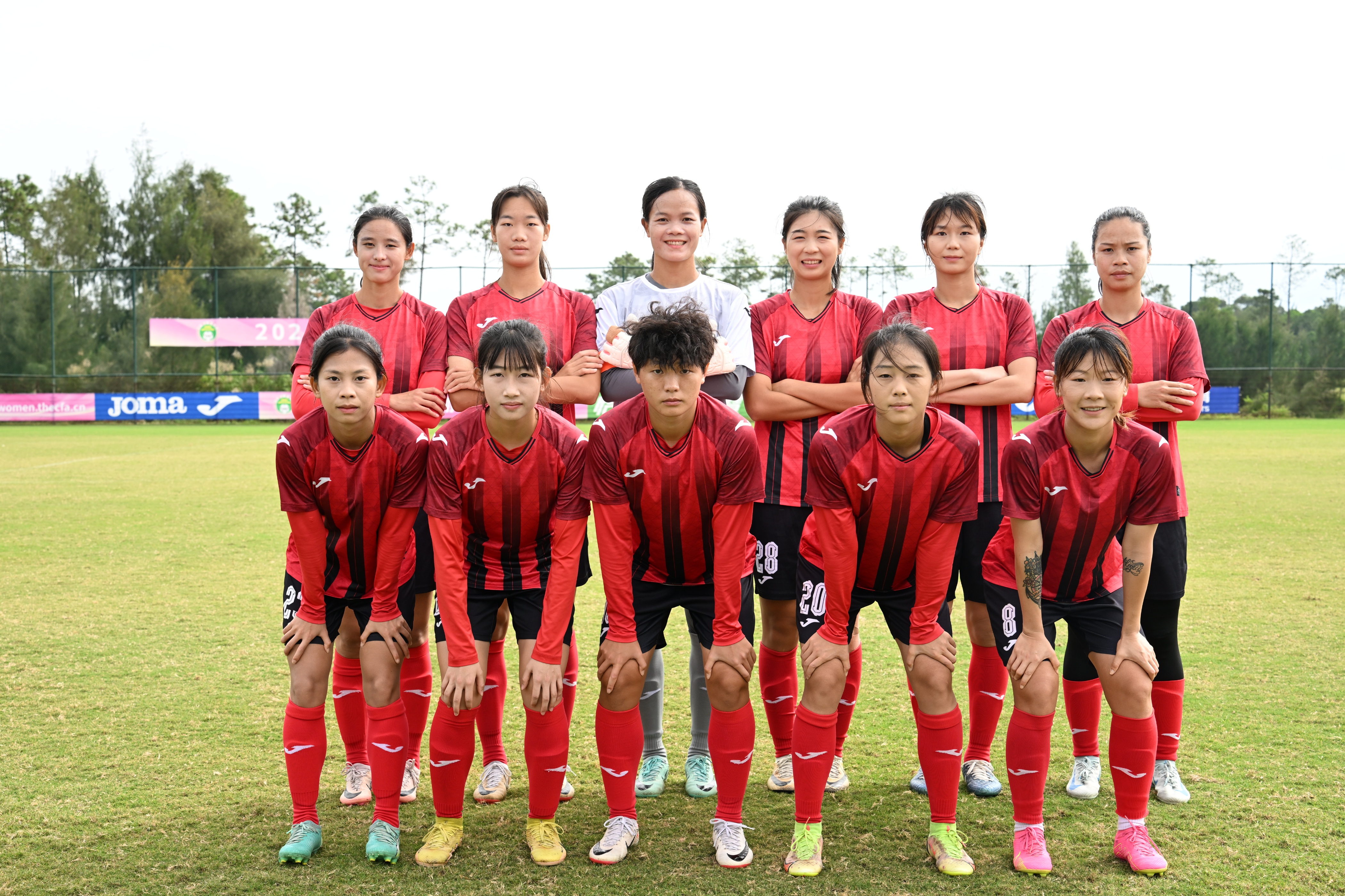 九游体育官方入口-女足队长领衔助阵公益活动：队长助阵女足公益活动