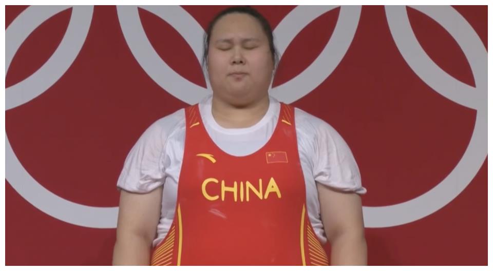 土耳其举重选手以微弱优势，收获奖牌！