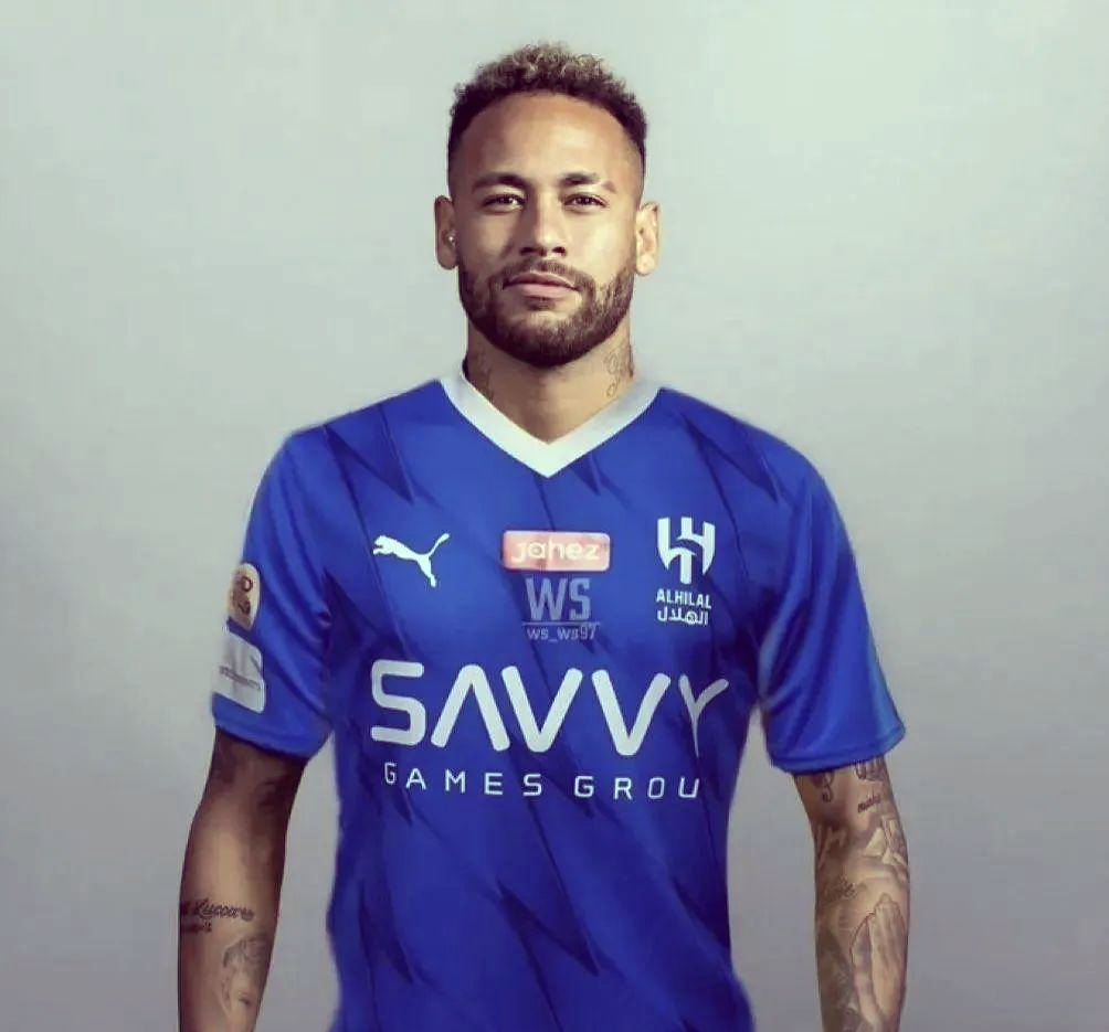 -沙特新秀惊艳现身足坛，引发热议！