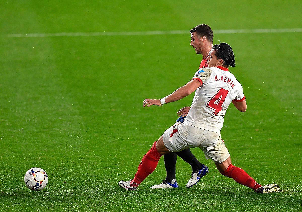 奥萨苏纳客场大胜，连续获胜