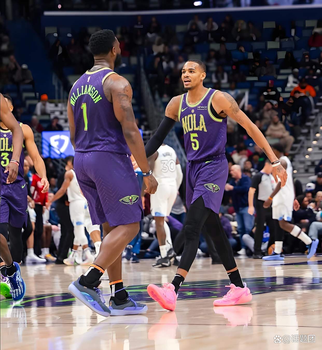 包含鹈鹕大获全胜!威廉森再次统治比赛的词条 包含鹈鹕大获全胜!威廉森再次统治比赛的词条