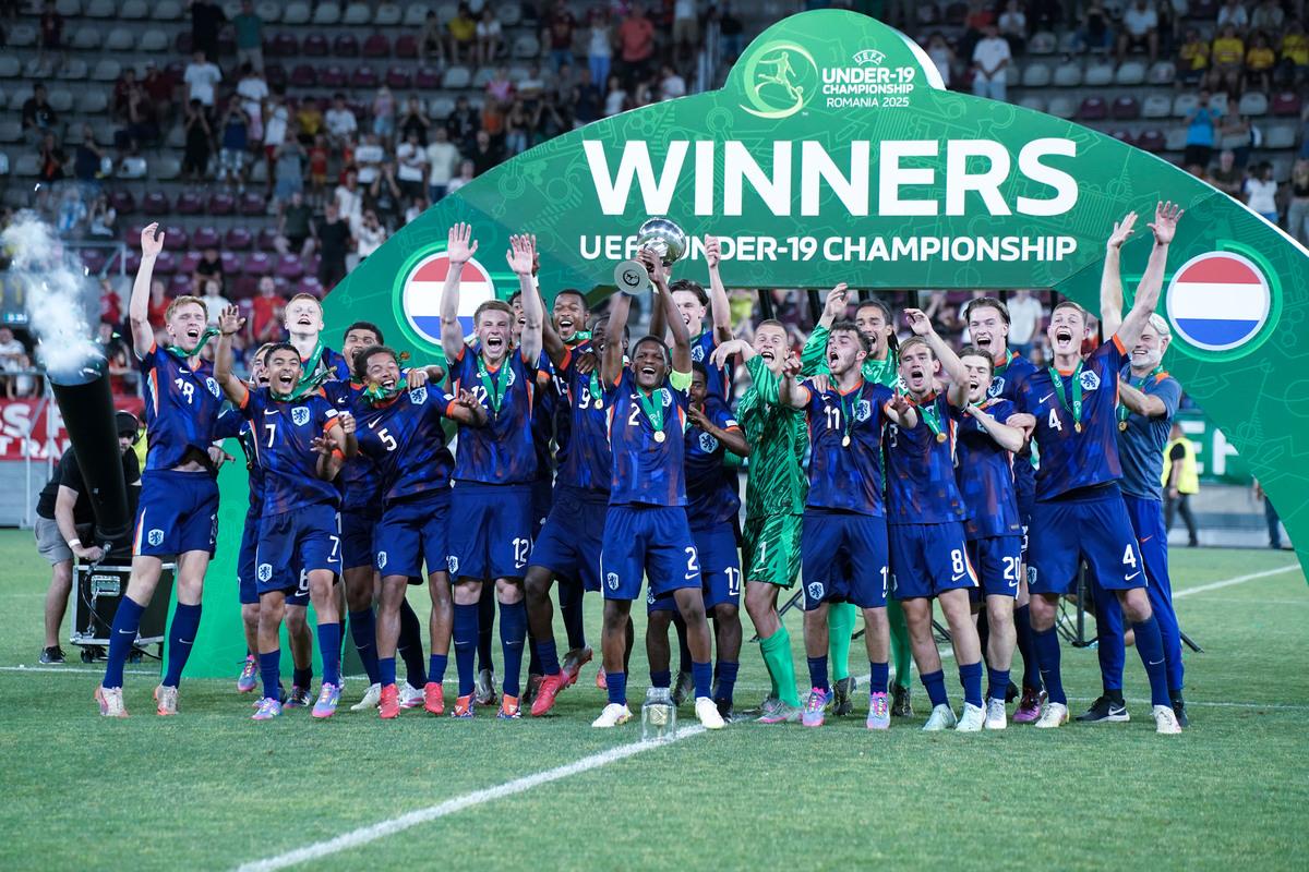 波兰力克德国，晋级欧国联四强