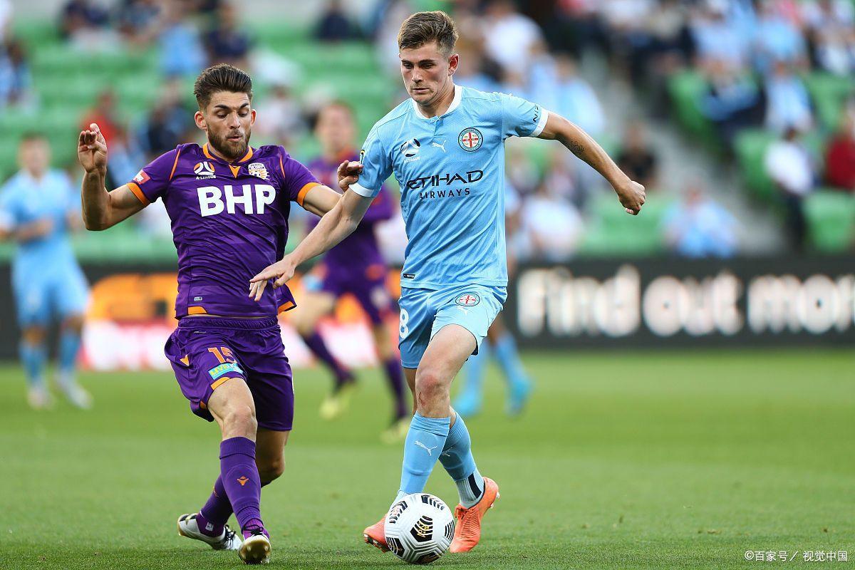 包含惊艳表现!墨尔本豪华队双杀对手进入四强的词条