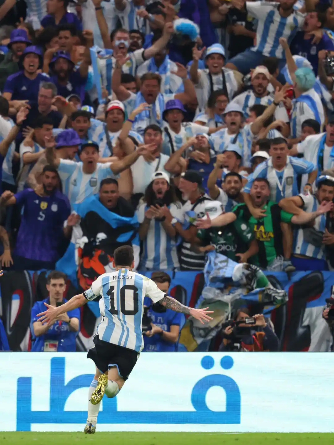 九游体育网页版登录入口-包含梅西领衔国家队轻松取胜，积分榜上悄然崭露头角的词条