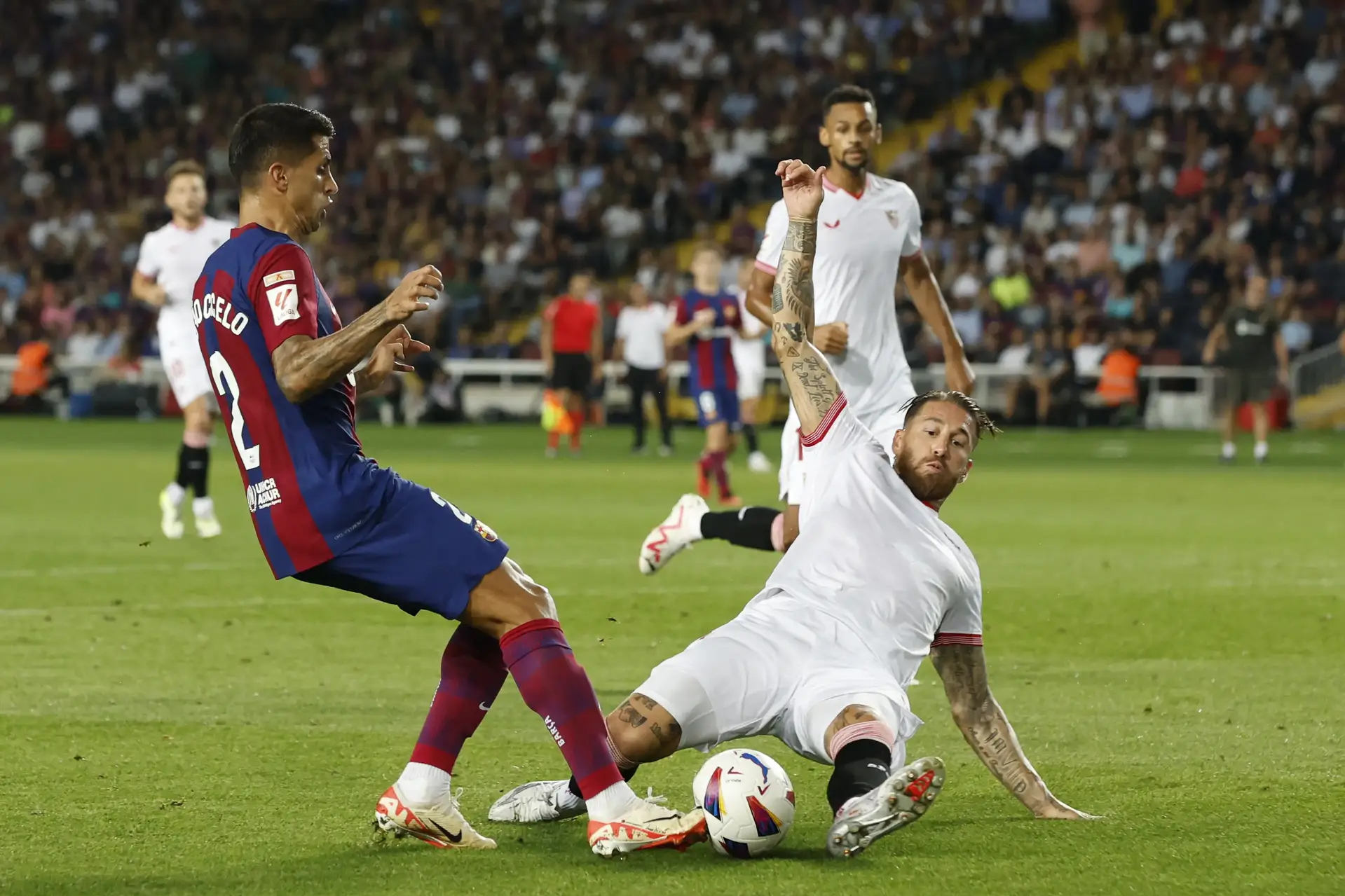 九游体育官网-包含塞维利亚主场惨败，-不敌格拉纳达的词条