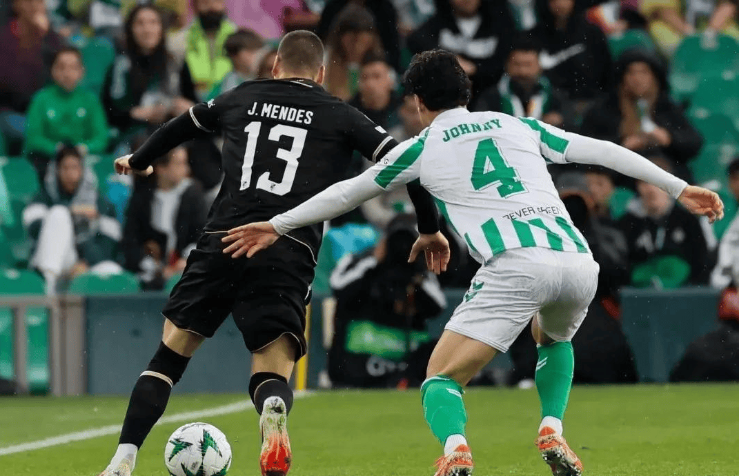 九游体育网页版登录入口-切尔西险胜对手，艰难取得三分