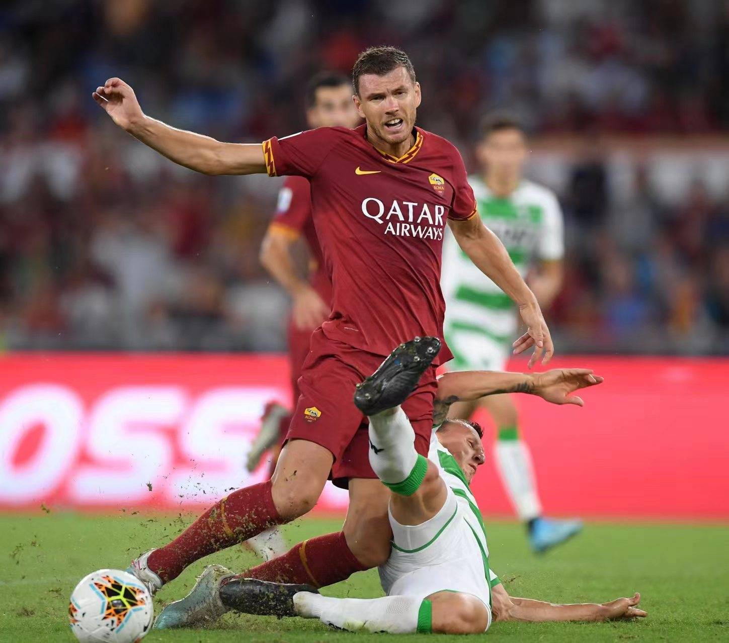 九游体育官网-包含罗马城主教练赞扬球员拼搏精神，扬言冲击意大利足球联赛榜首的词条