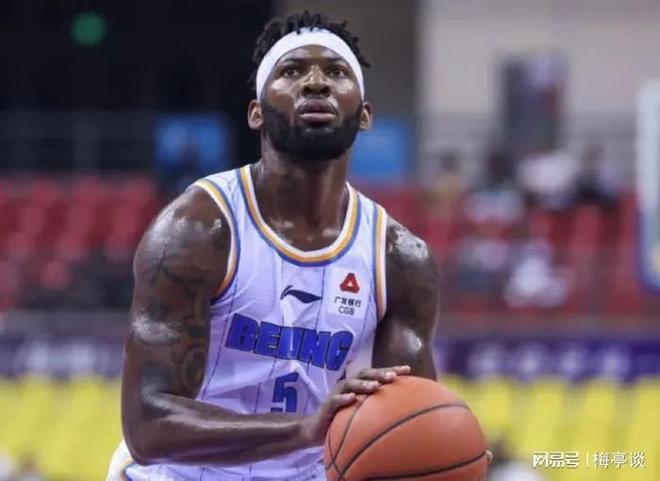 外援助攻内线构建进攻优势 外援助攻内线构建进攻优势